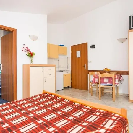 Apartment Zic-mrakovcic Br2 S2 K2 Ohne Balkon *